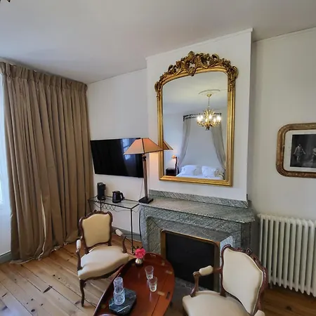 فندق مبيت وإفطار L'intemporelle Bagnères-de-Bigorre